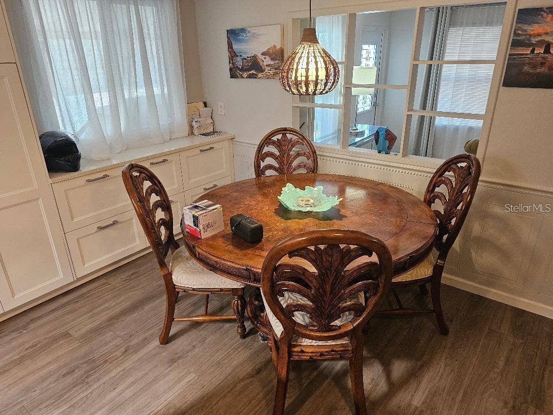 5619 BAYSHORE ROAD, #115, Palmetto, FL 34221 DINING AREA.