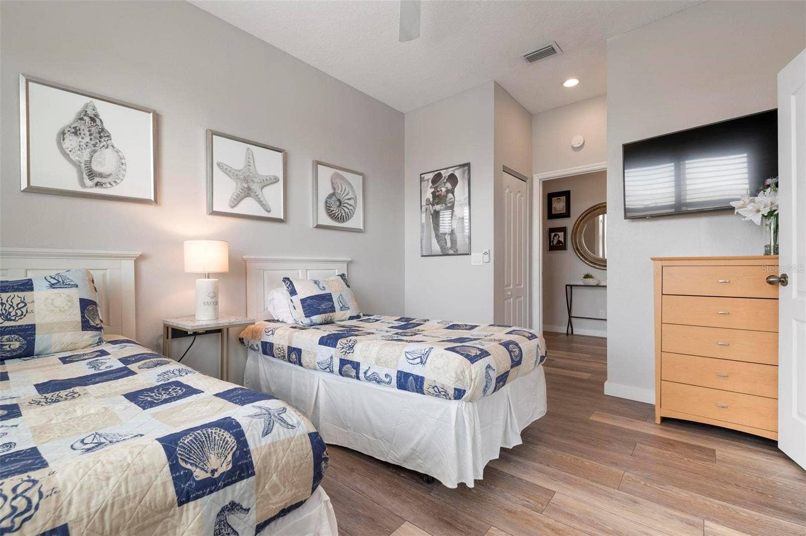 1900 GULF DRIVE N, #1, Bradenton Beach, FL 34217 1900 GULF DRIVE N, #1, Bradenton Beach, FL 34217