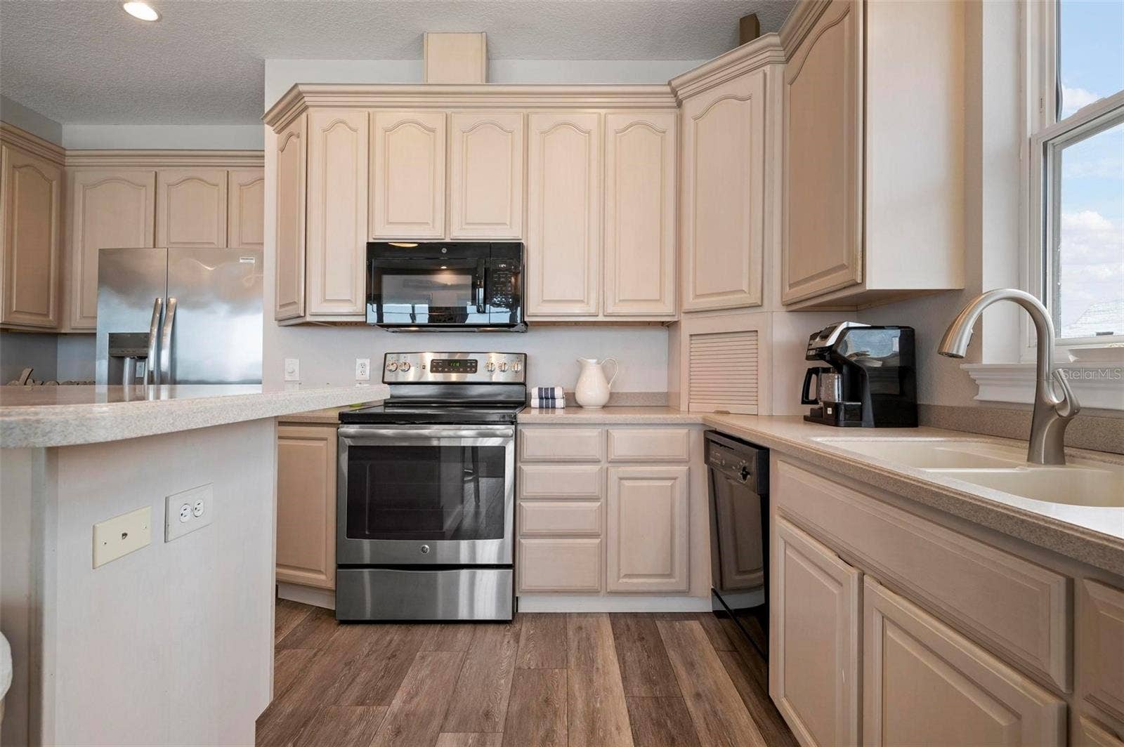 1900 GULF DRIVE N, #1, Bradenton Beach, FL 34217 1900 GULF DRIVE N, #1, Bradenton Beach, FL 34217
