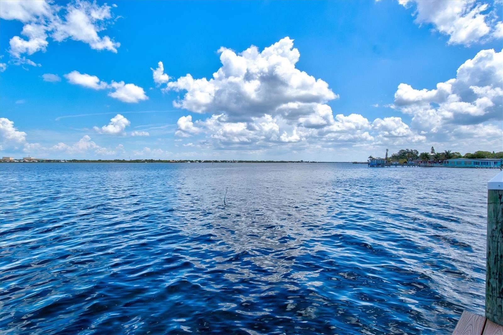 1914 RIVERSIDE DRIVE E, Bradenton, FL 34208 Expansive Manatee River views!