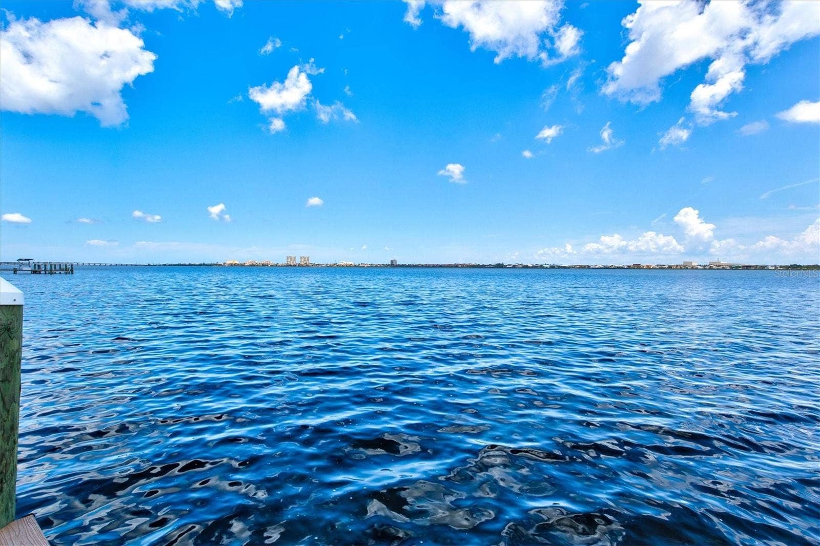 1914 RIVERSIDE DRIVE E, Bradenton, FL 34208 Expansive Manatee River views!