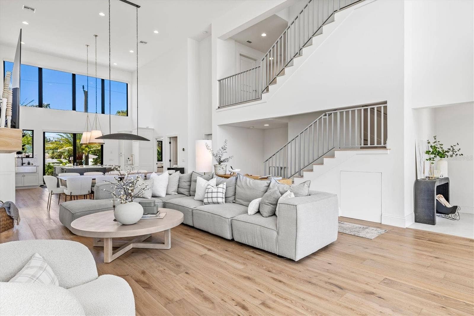 1914 RIVERSIDE DRIVE E, Bradenton, FL 34208 1914 RIVERSIDE DRIVE E, Bradenton, FL 34208