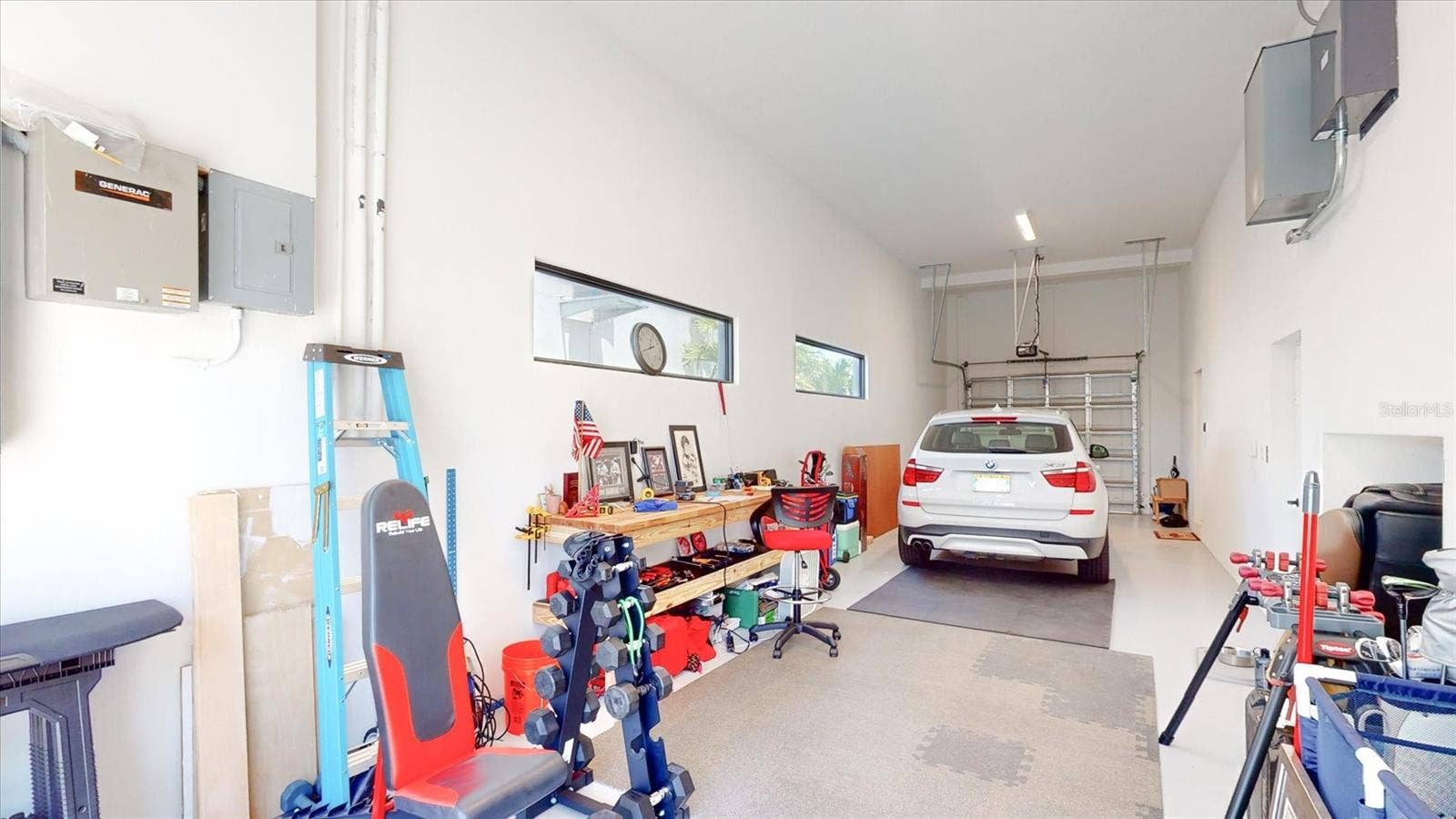 1914 RIVERSIDE DRIVE E, Bradenton, FL 34208 Tandem 2-car garage.