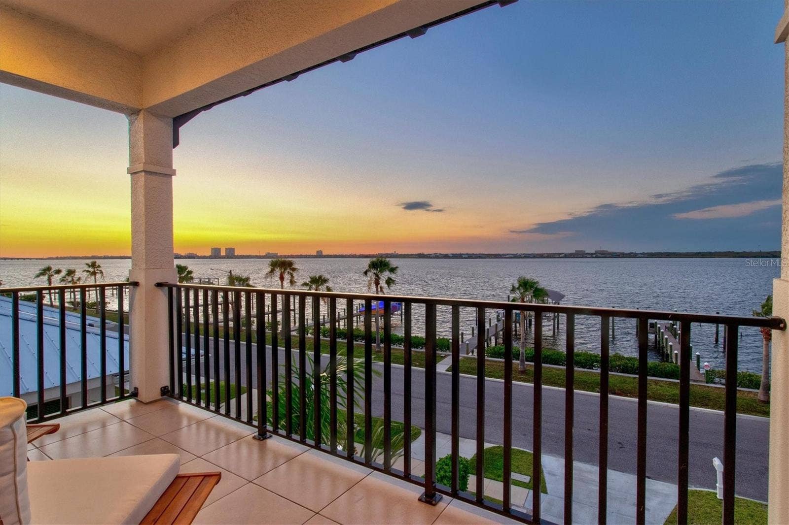 1914 RIVERSIDE DRIVE E, Bradenton, FL 34208 1914 RIVERSIDE DRIVE E, Bradenton, FL 34208