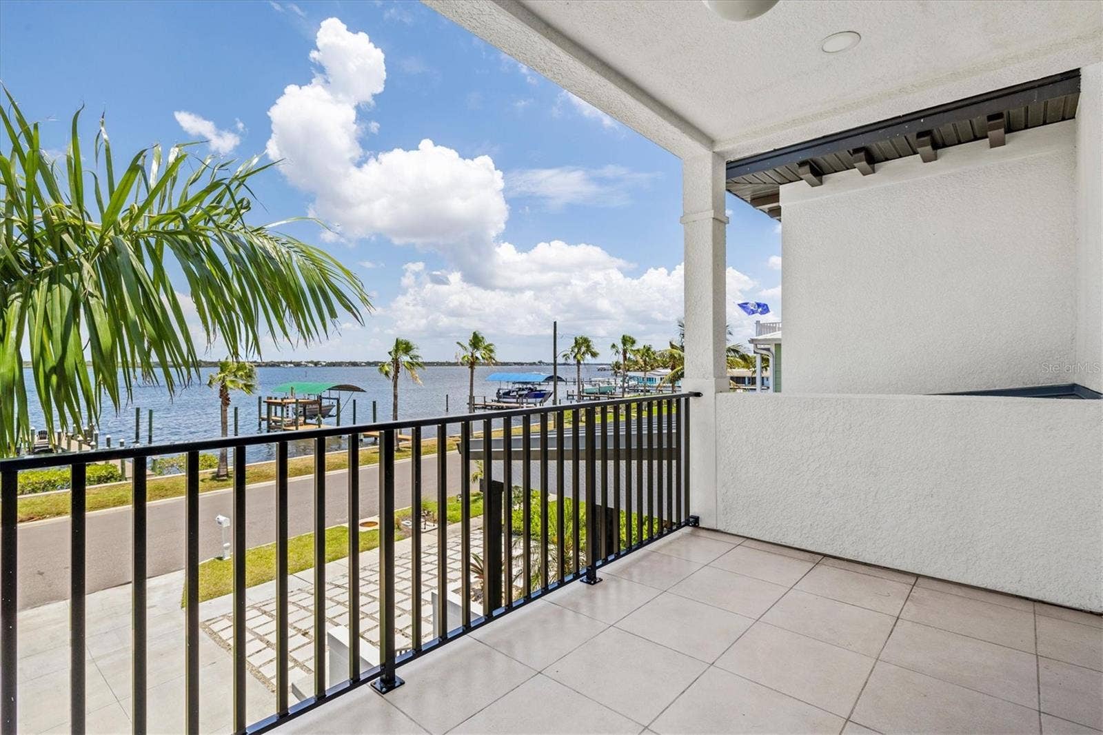 1914 RIVERSIDE DRIVE E, Bradenton, FL 34208 1914 RIVERSIDE DRIVE E, Bradenton, FL 34208