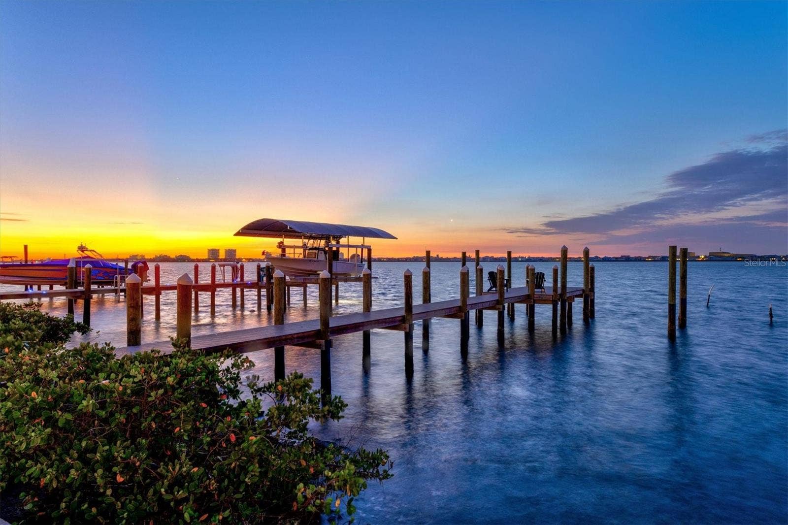 1914 RIVERSIDE DRIVE E, Bradenton, FL 34208 1914 RIVERSIDE DRIVE E, Bradenton, FL 34208