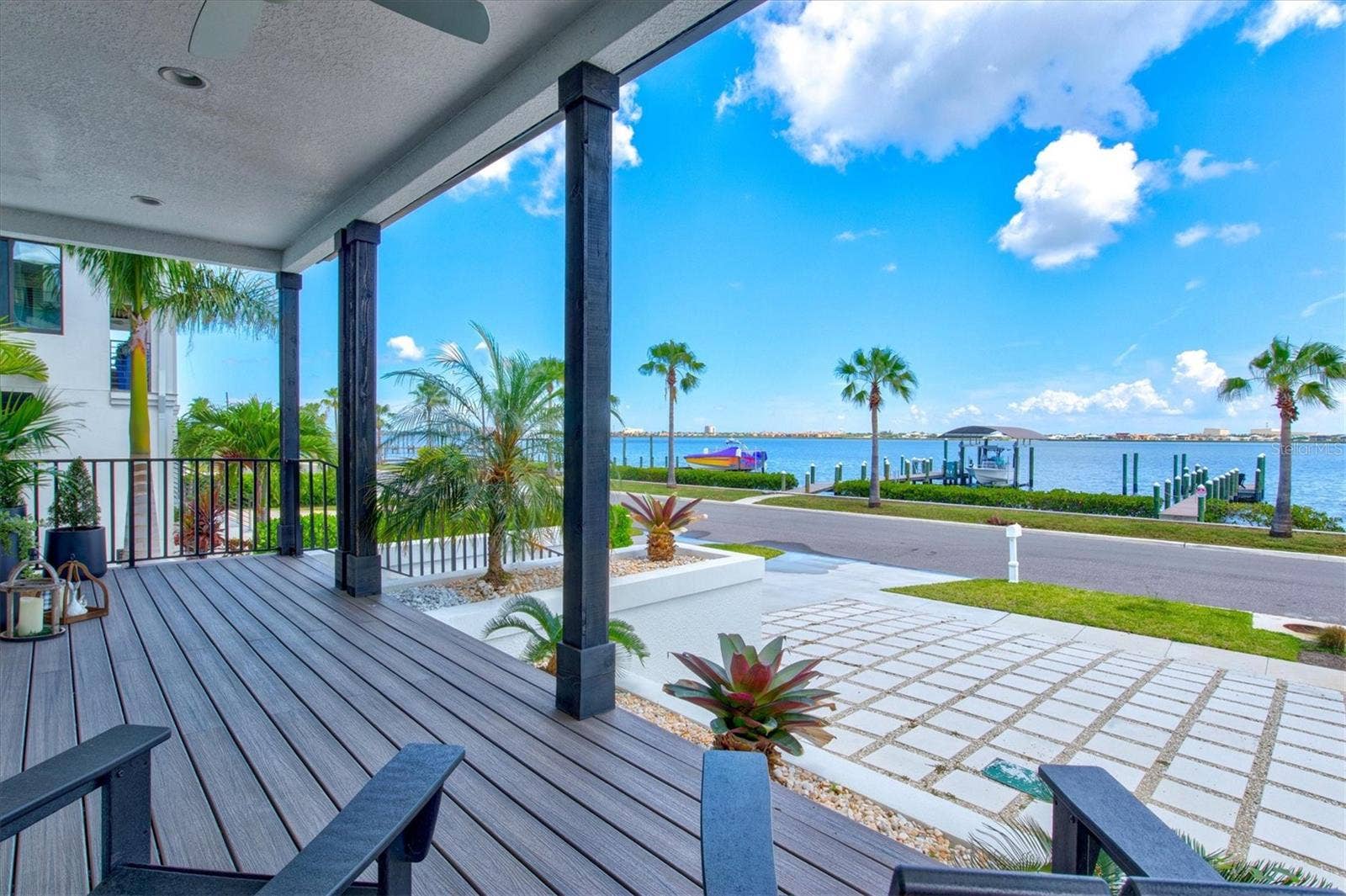 1914 RIVERSIDE DRIVE E, Bradenton, FL 34208 1914 RIVERSIDE DRIVE E, Bradenton, FL 34208