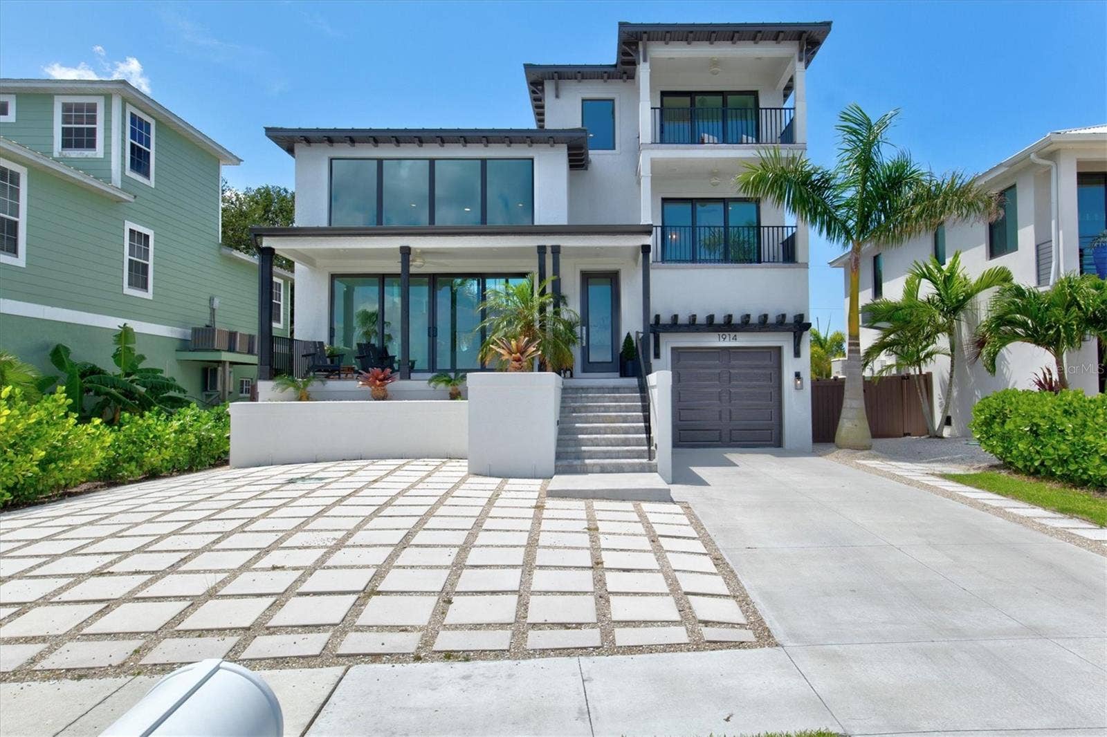 1914 RIVERSIDE DRIVE E, Bradenton, FL 34208 1914 RIVERSIDE DRIVE E, Bradenton, FL 34208