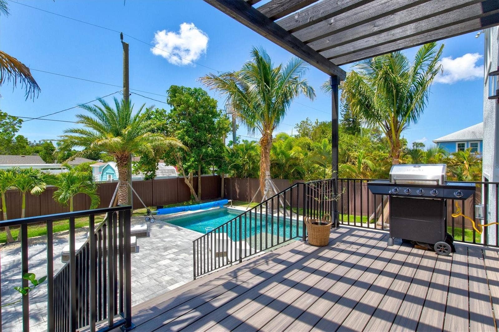 1914 RIVERSIDE DRIVE E, Bradenton, FL 34208 1914 RIVERSIDE DRIVE E, Bradenton, FL 34208