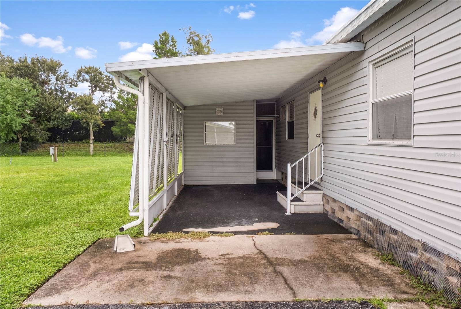 5316 53RD AVENUE E, #Q11, Bradenton, FL 34203