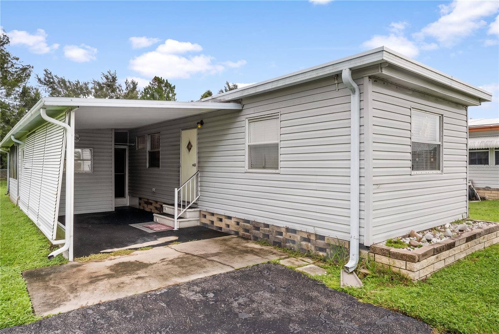 5316 53RD AVENUE E, #Q11, Bradenton, FL 34203