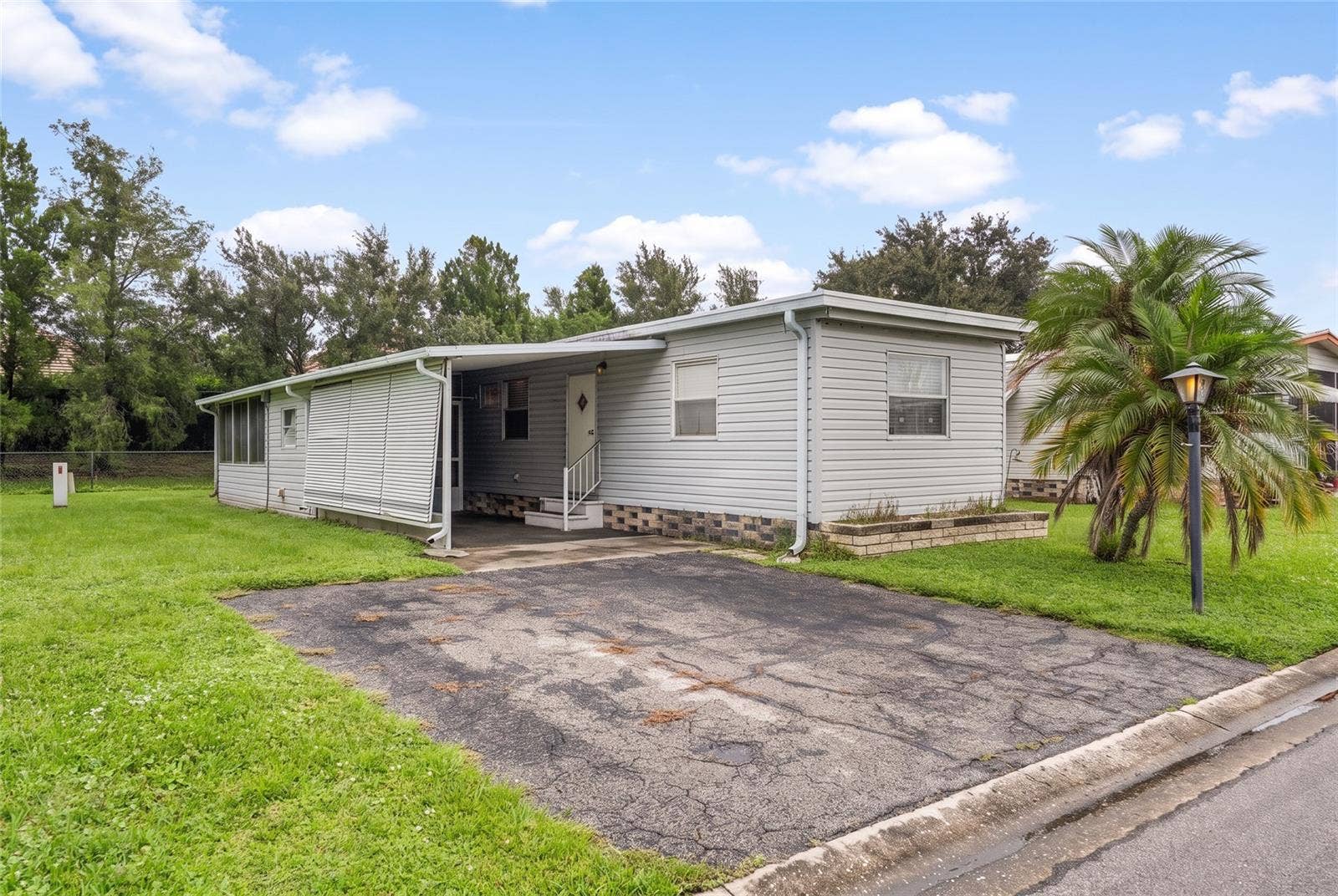 5316 53RD AVENUE E, #Q11, Bradenton, FL 34203
