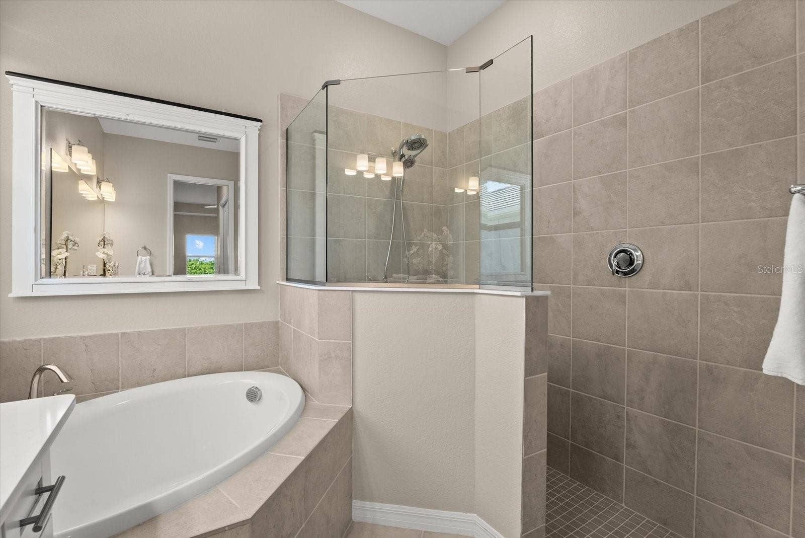 17602 SANTORINI COURT, Venice, FL 34293
