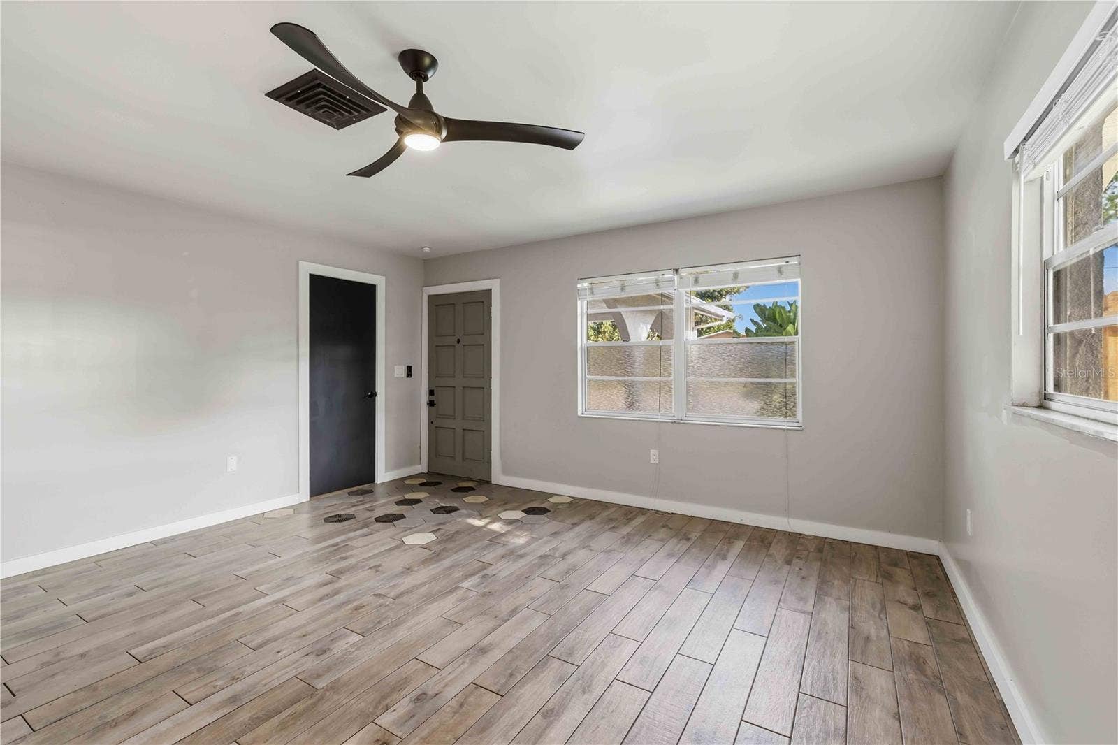 904 66TH AVENUE W, Bradenton, FL 34207