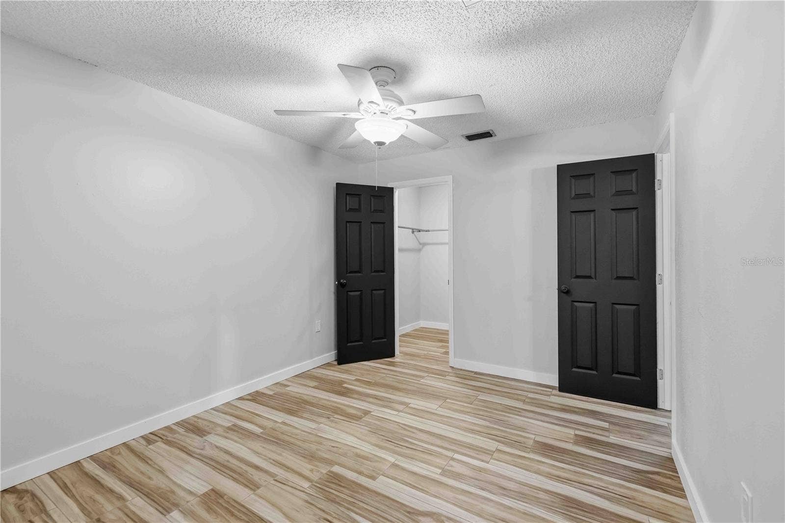 904 66TH AVENUE W, Bradenton, FL 34207