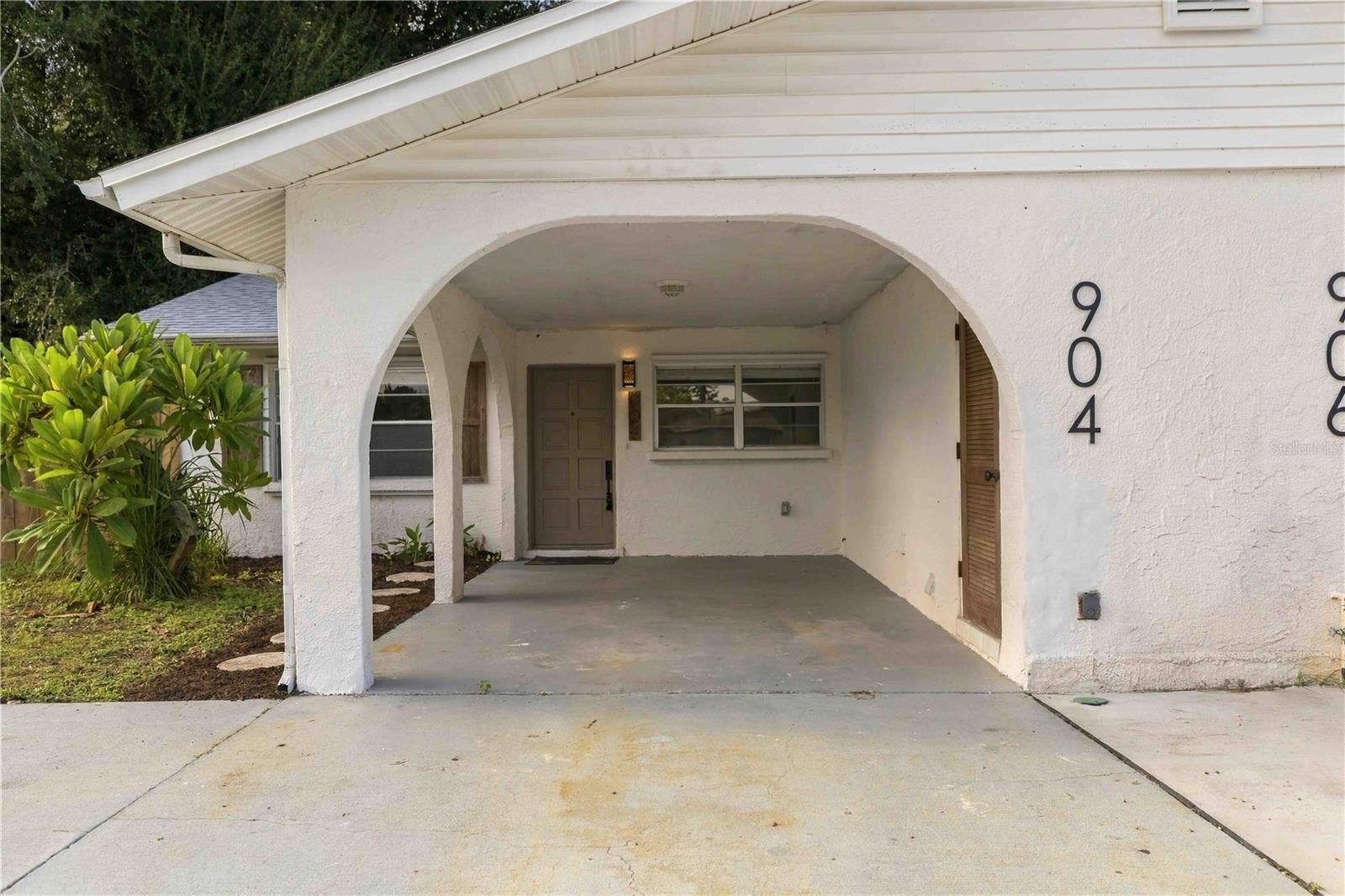 904 66TH AVENUE W, Bradenton, FL 34207