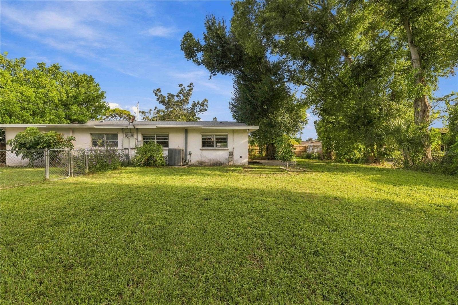 904 66TH AVENUE W, Bradenton, FL 34207