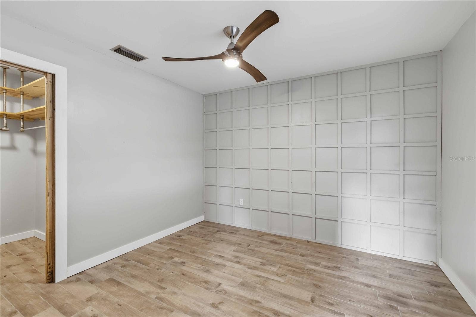 904 66TH AVENUE W, Bradenton, FL 34207