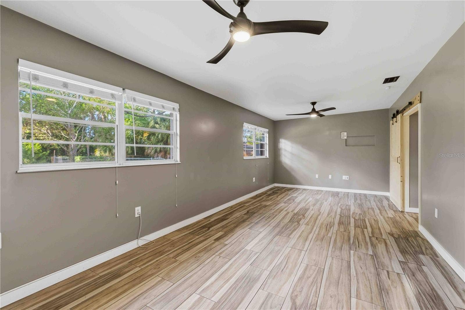 904 66TH AVENUE W, Bradenton, FL 34207