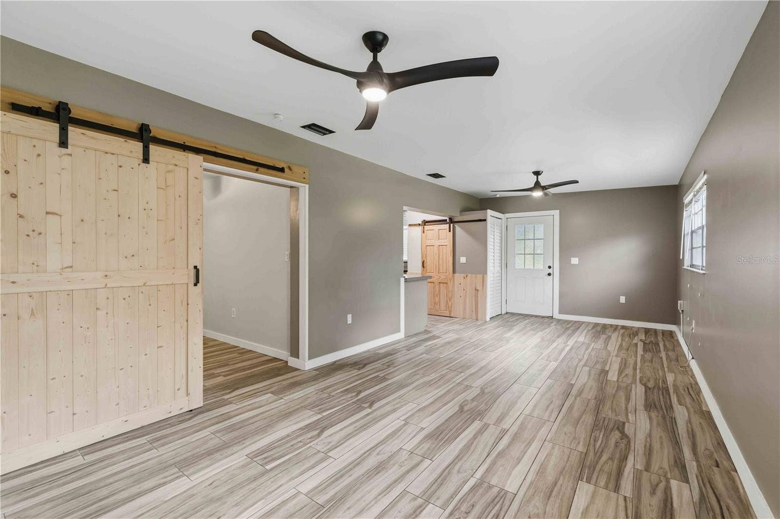 904 66TH AVENUE W, Bradenton, FL 34207
