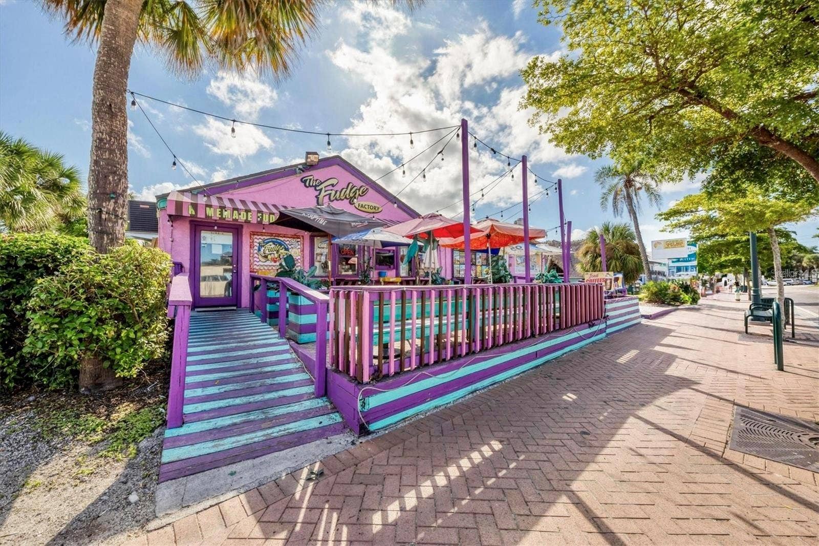 1841 JOYCE STREET, Sarasota, FL 34231 1841 JOYCE STREET, Sarasota, FL 34231