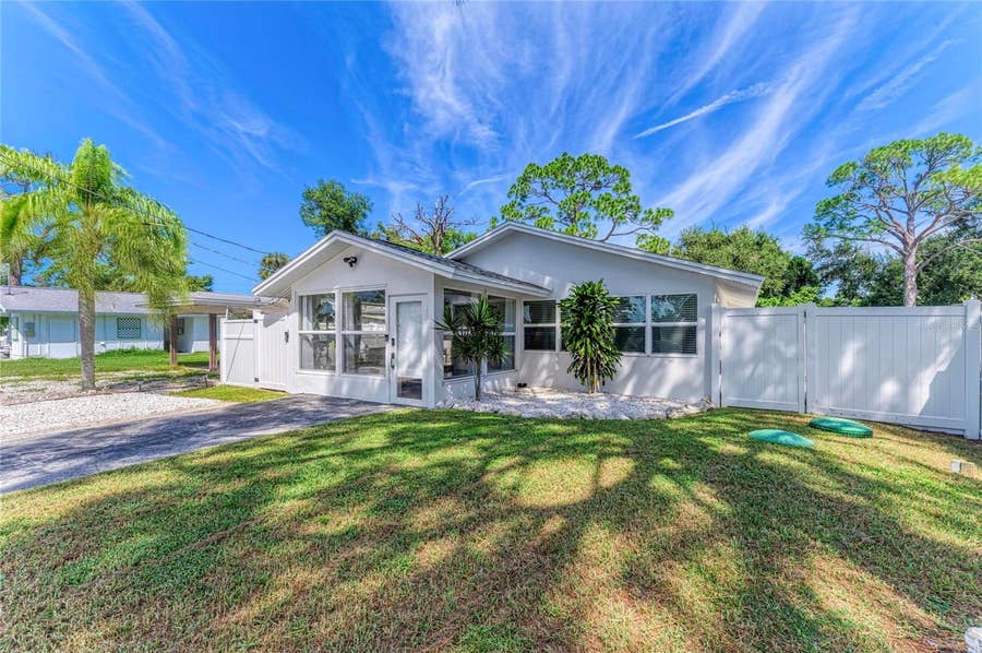 Property photo for 1841 JOYCE STREET, Sarasota, FL