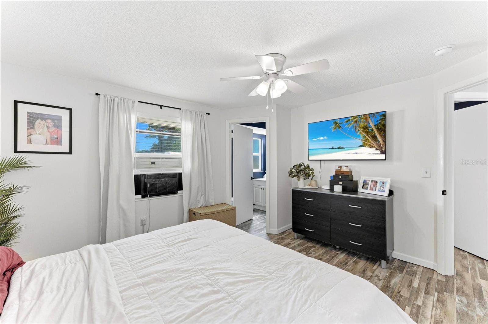 1841 JOYCE STREET, Sarasota, FL 34231 1841 JOYCE STREET, Sarasota, FL 34231