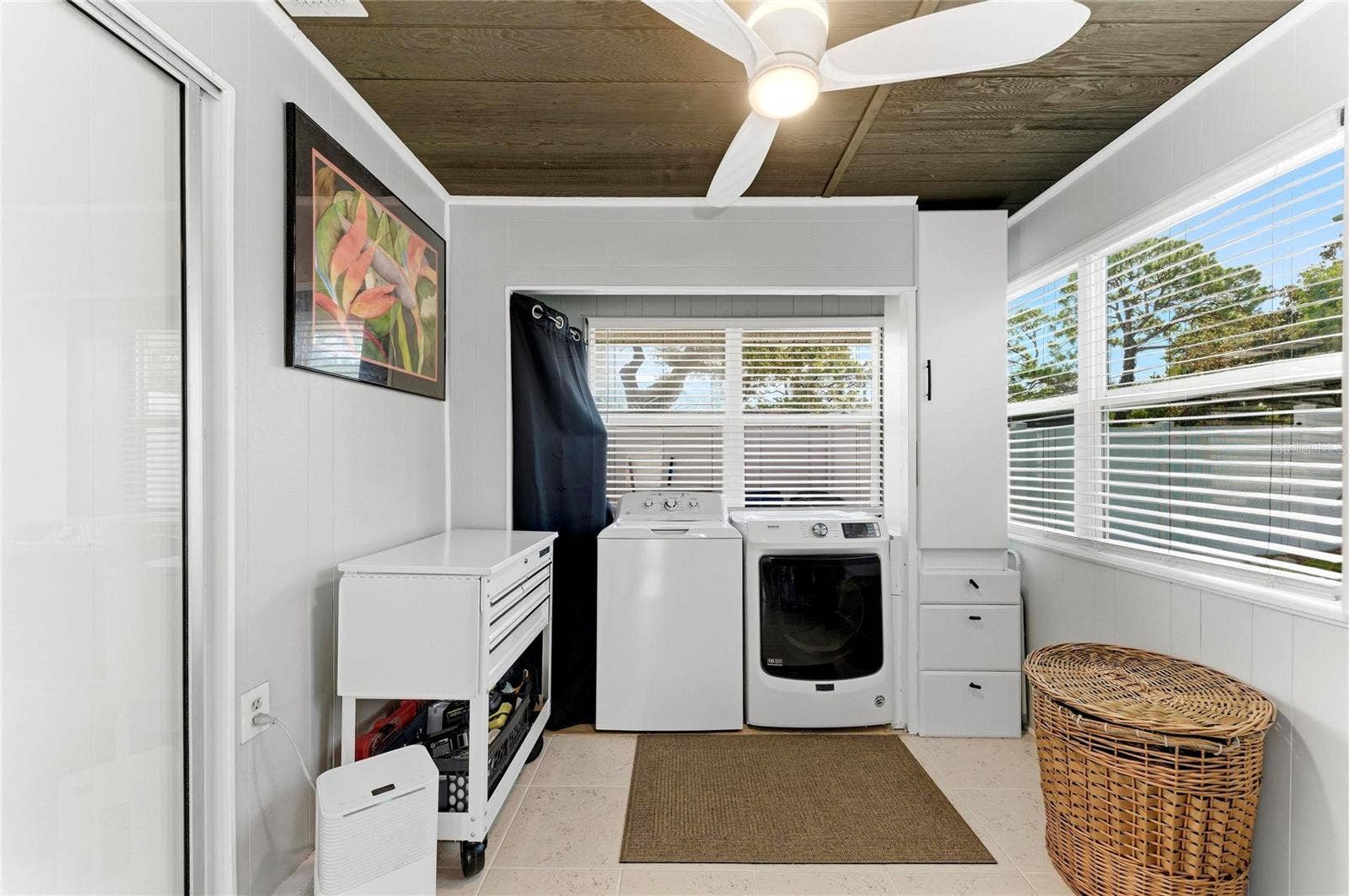 1841 JOYCE STREET, Sarasota, FL 34231 1841 JOYCE STREET, Sarasota, FL 34231