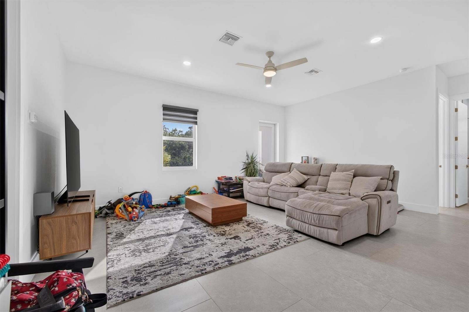 237 EPPINGER DRIVE, Port Charlotte, FL 33953 237 EPPINGER DRIVE, Port Charlotte, FL 33953