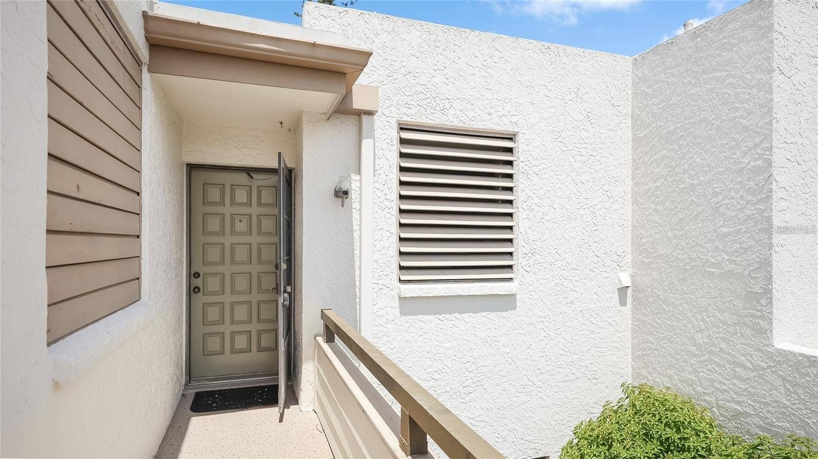 303 SPRINGDALE DRIVE, #303, Bradenton, FL 34210 303 SPRINGDALE DRIVE, #303, Bradenton, FL 34210