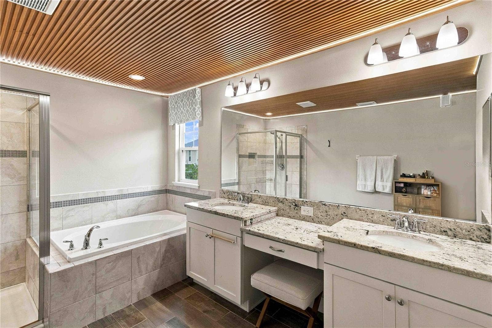 2117 LAKE WATERS PLACE, Lutz, FL 33558