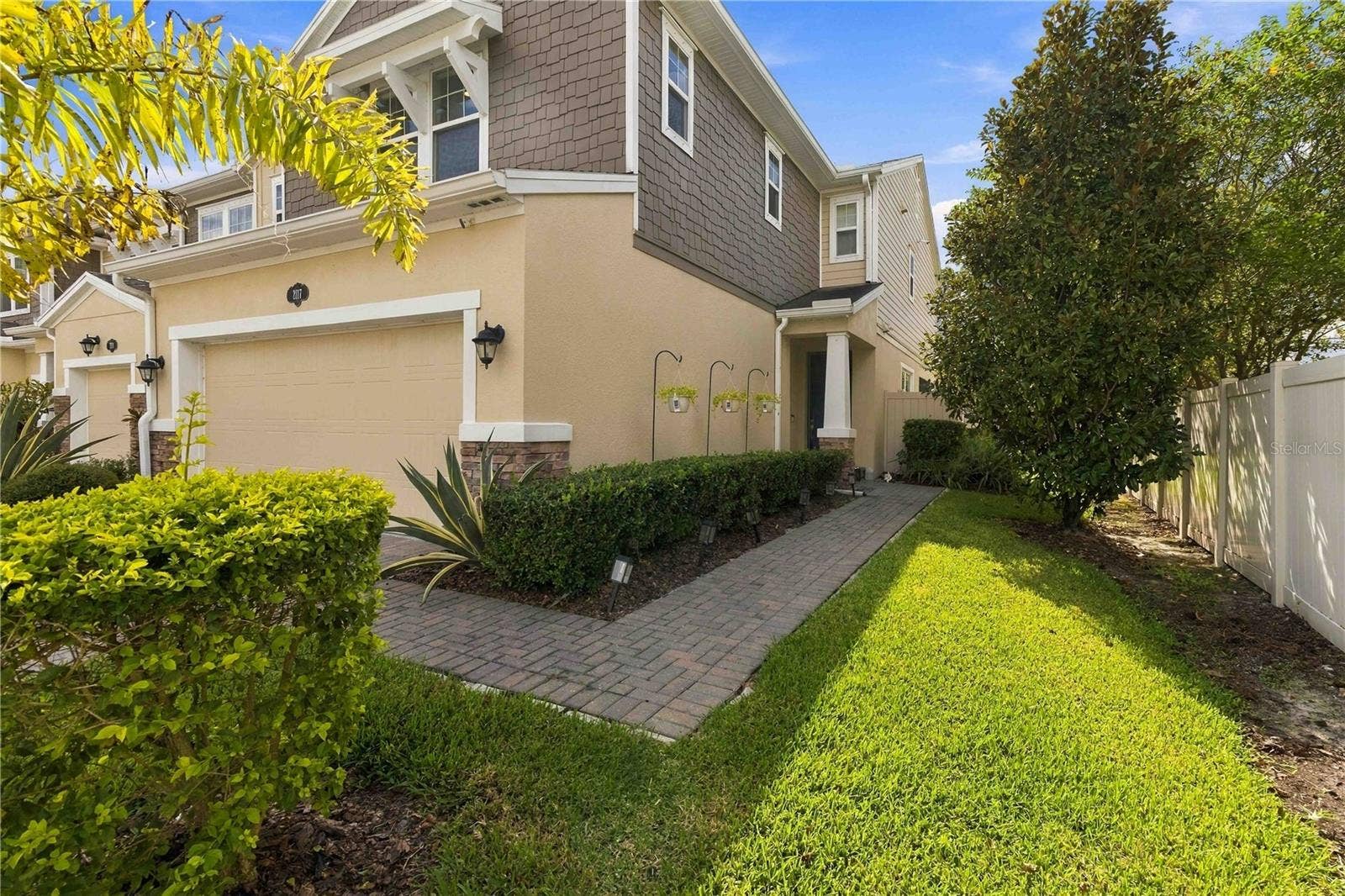 2117 LAKE WATERS PLACE, Lutz, FL 33558