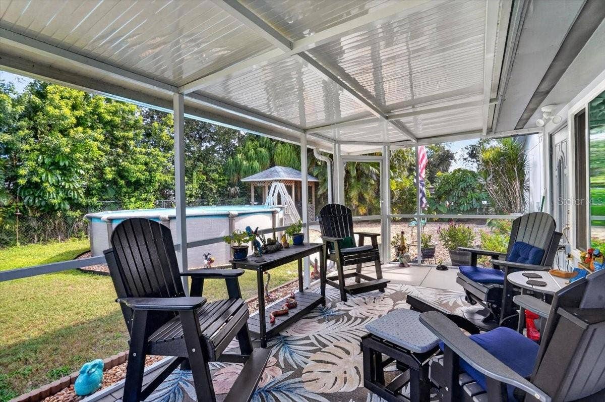 Screened In Porch.