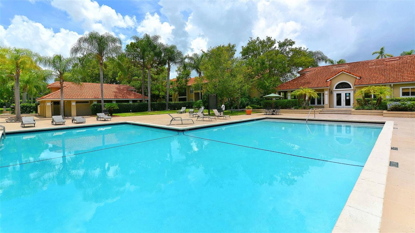 4025 CROCKERS LAKE BOULEVARD, #22, Sarasota, FL 34238 Main Pool
