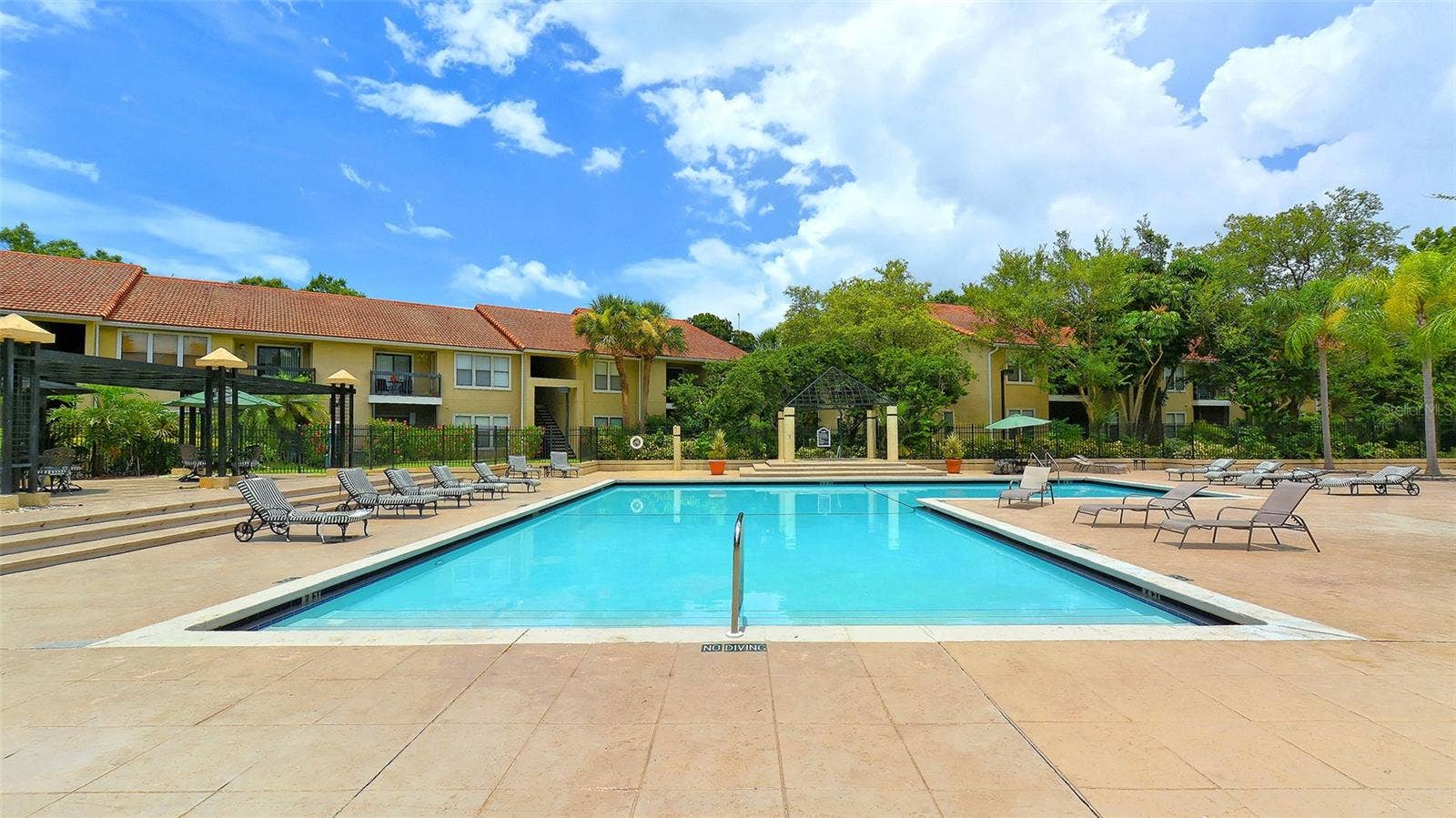 4025 CROCKERS LAKE BOULEVARD, #22, Sarasota, FL 34238 4025 CROCKERS LAKE BOULEVARD, #22, Sarasota, FL 34238