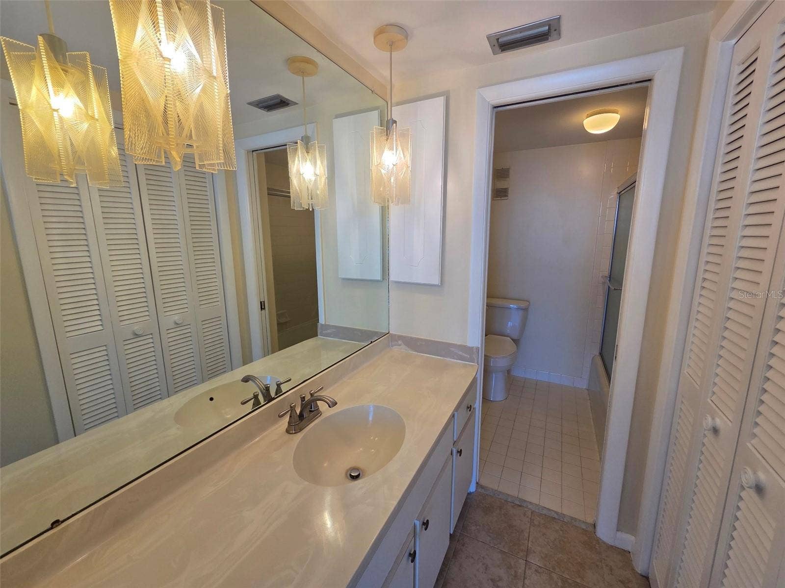 7100 SUNSHINE SKYWAY LANE S, #301, St Petersburg, FL 33711 Bedroom 2-ensuite