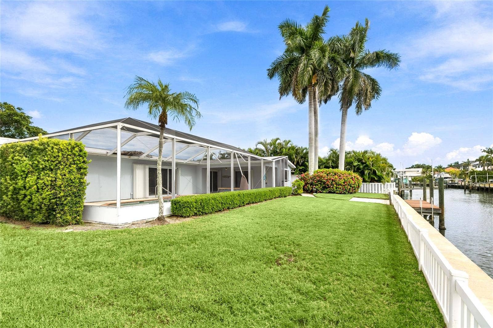 517 71ST STREET, Holmes Beach, FL 34217 Showing newer seawall, completed in Nov 2021