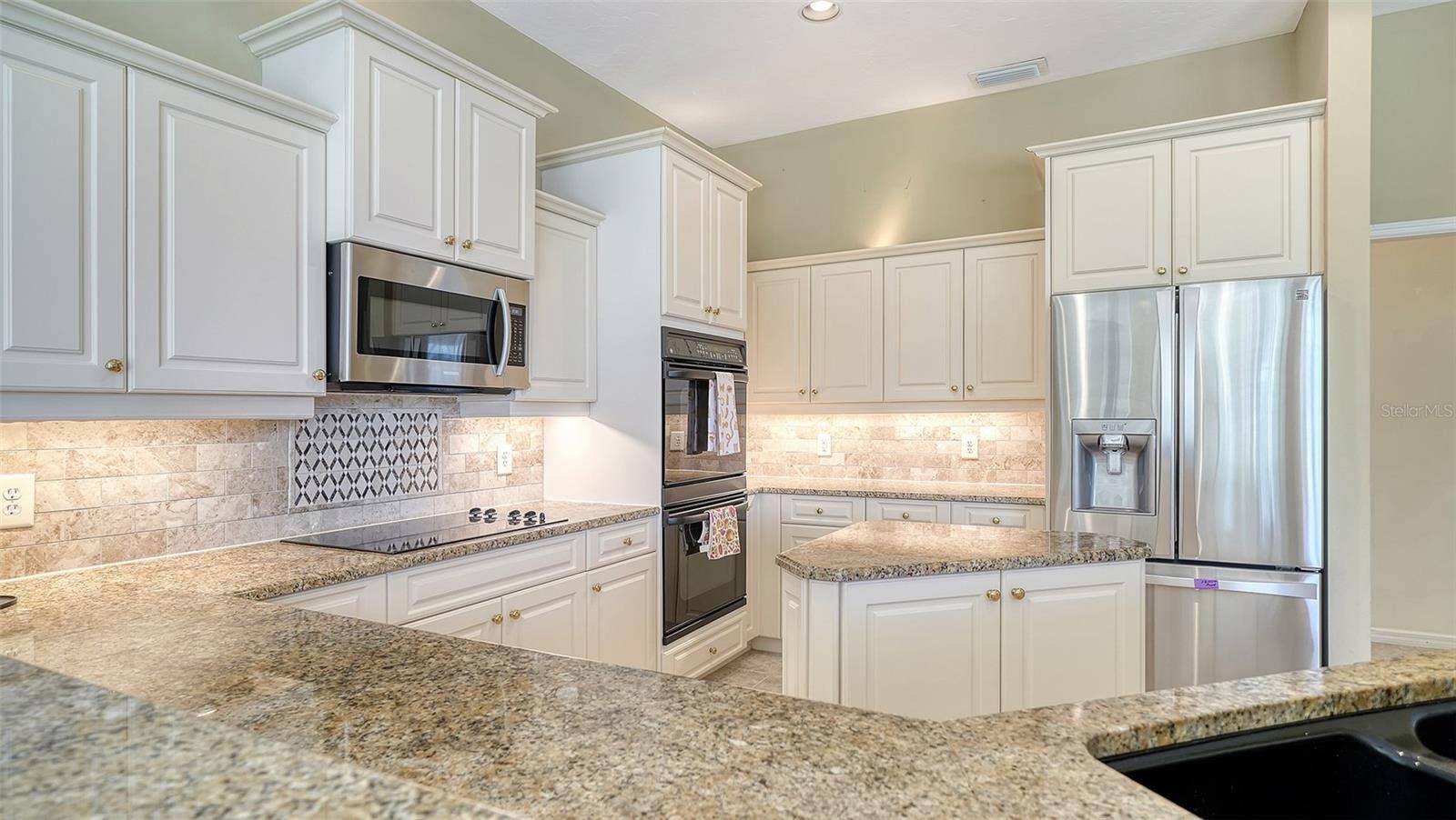 8922 BLOOMFIELD BOULEVARD, Sarasota, FL 34238 8922 BLOOMFIELD BOULEVARD, Sarasota, FL 34238