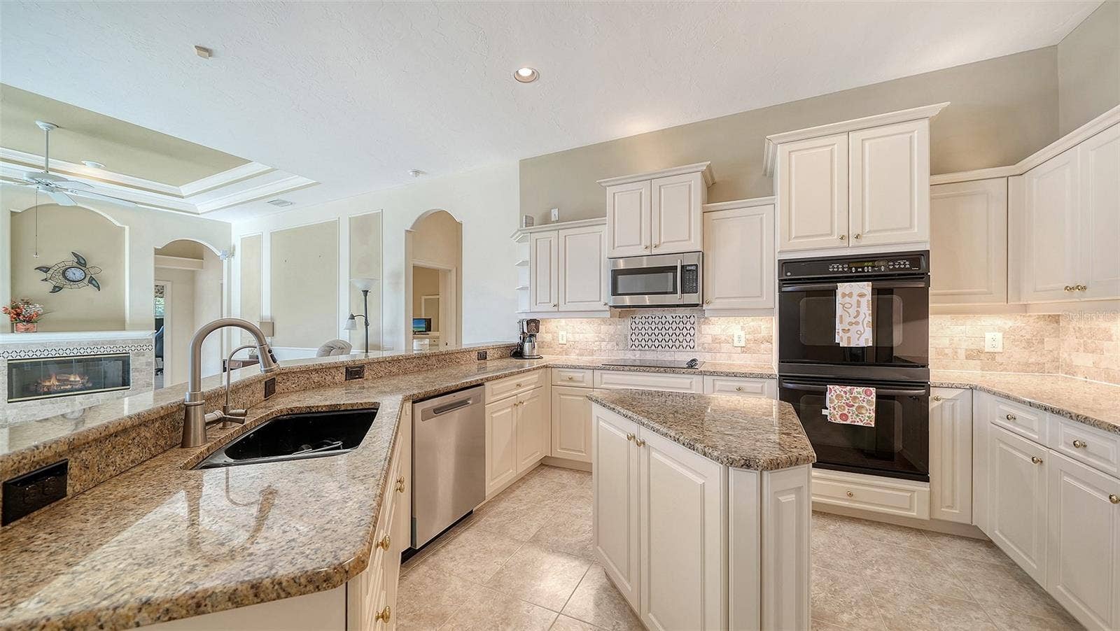 8922 BLOOMFIELD BOULEVARD, Sarasota, FL 34238 8922 BLOOMFIELD BOULEVARD, Sarasota, FL 34238