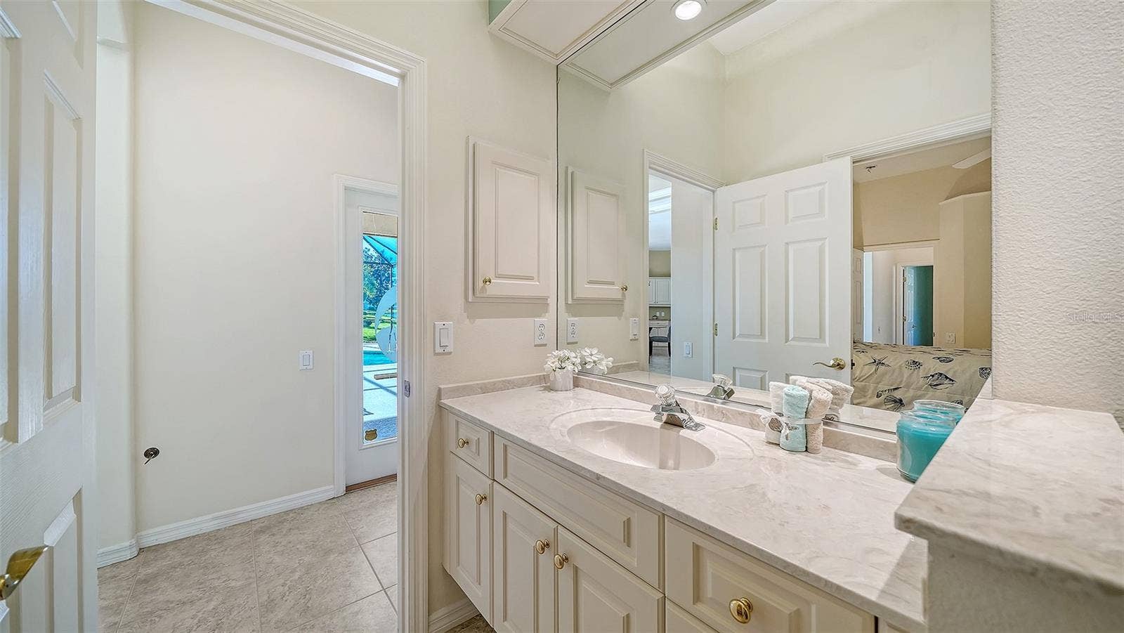8922 BLOOMFIELD BOULEVARD, Sarasota, FL 34238 8922 BLOOMFIELD BOULEVARD, Sarasota, FL 34238