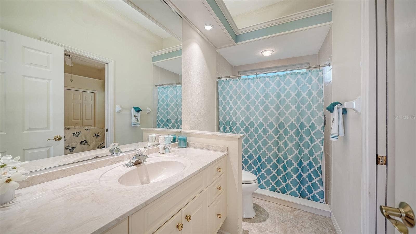 8922 BLOOMFIELD BOULEVARD, Sarasota, FL 34238 8922 BLOOMFIELD BOULEVARD, Sarasota, FL 34238
