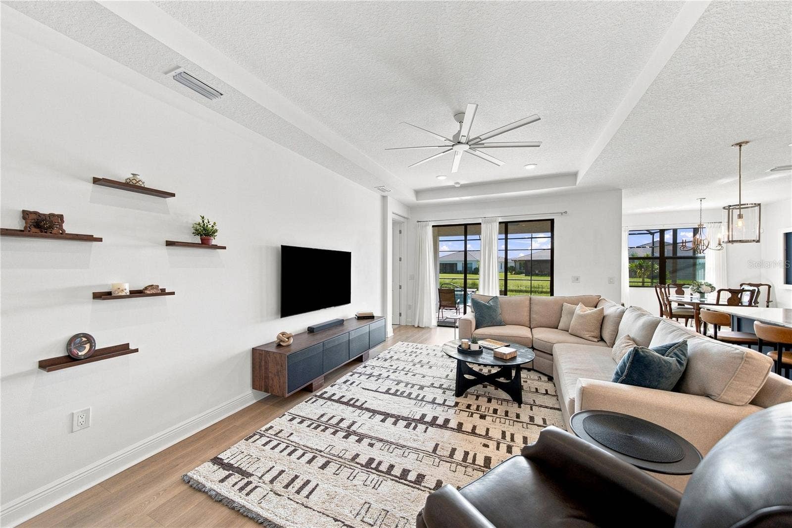 4952 FAIRHOPE CIRCLE, Lakewood Ranch, FL 34211 Living room