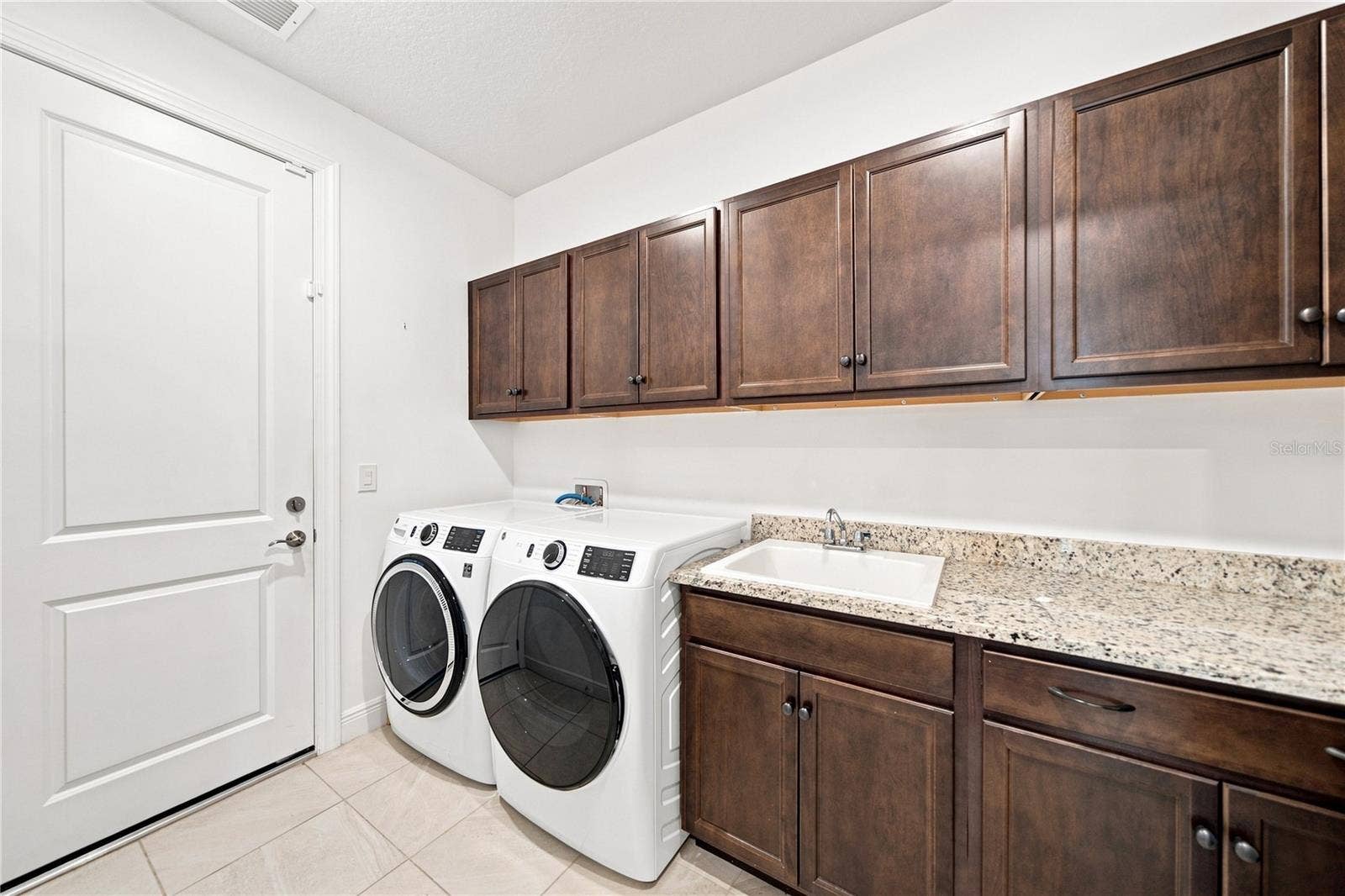 4952 FAIRHOPE CIRCLE, Lakewood Ranch, FL 34211 Laundry room