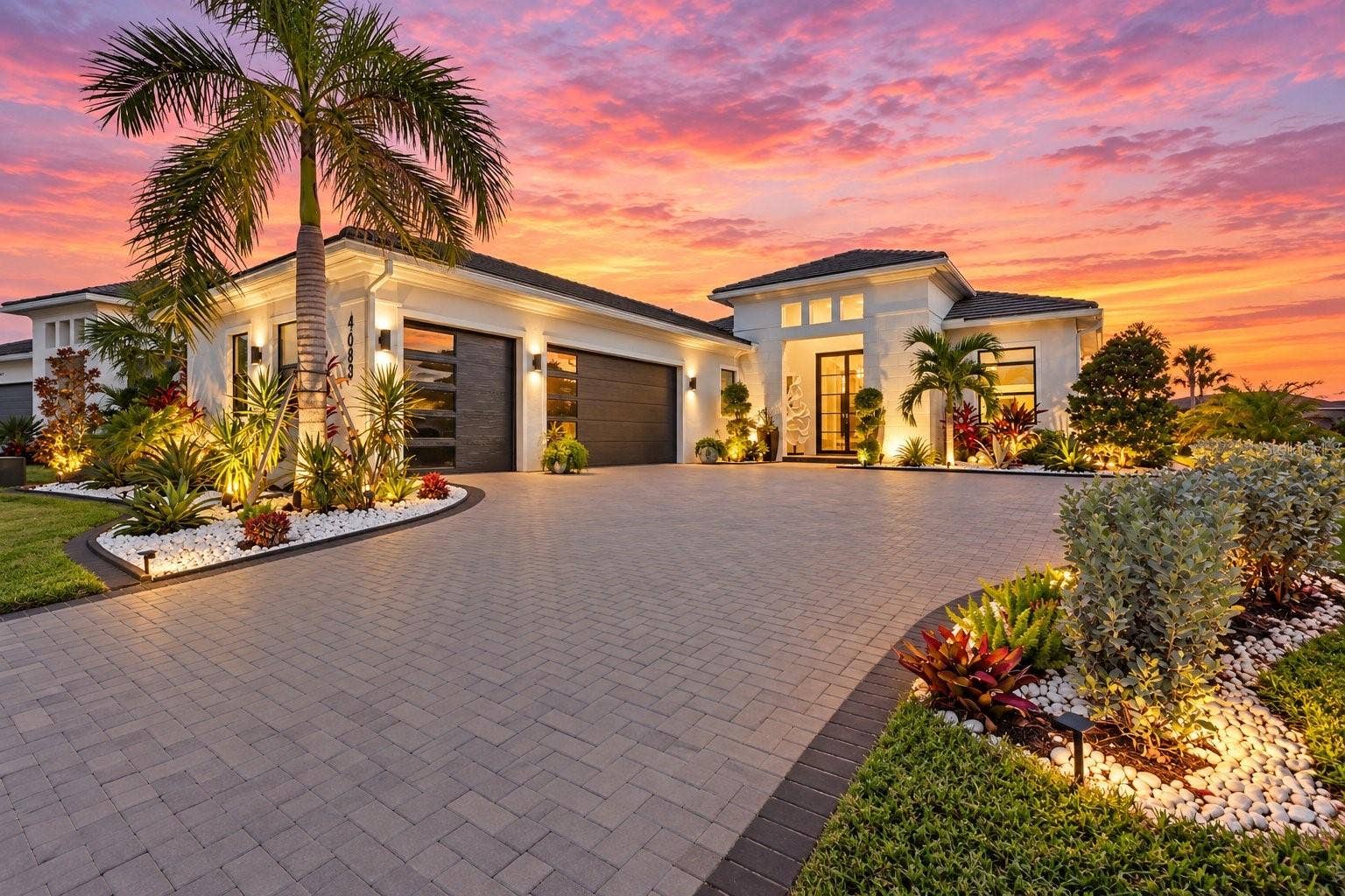 4683 CEDRON COURT, Sarasota, FL 34240 4683 CEDRON COURT, Sarasota, FL 34240
