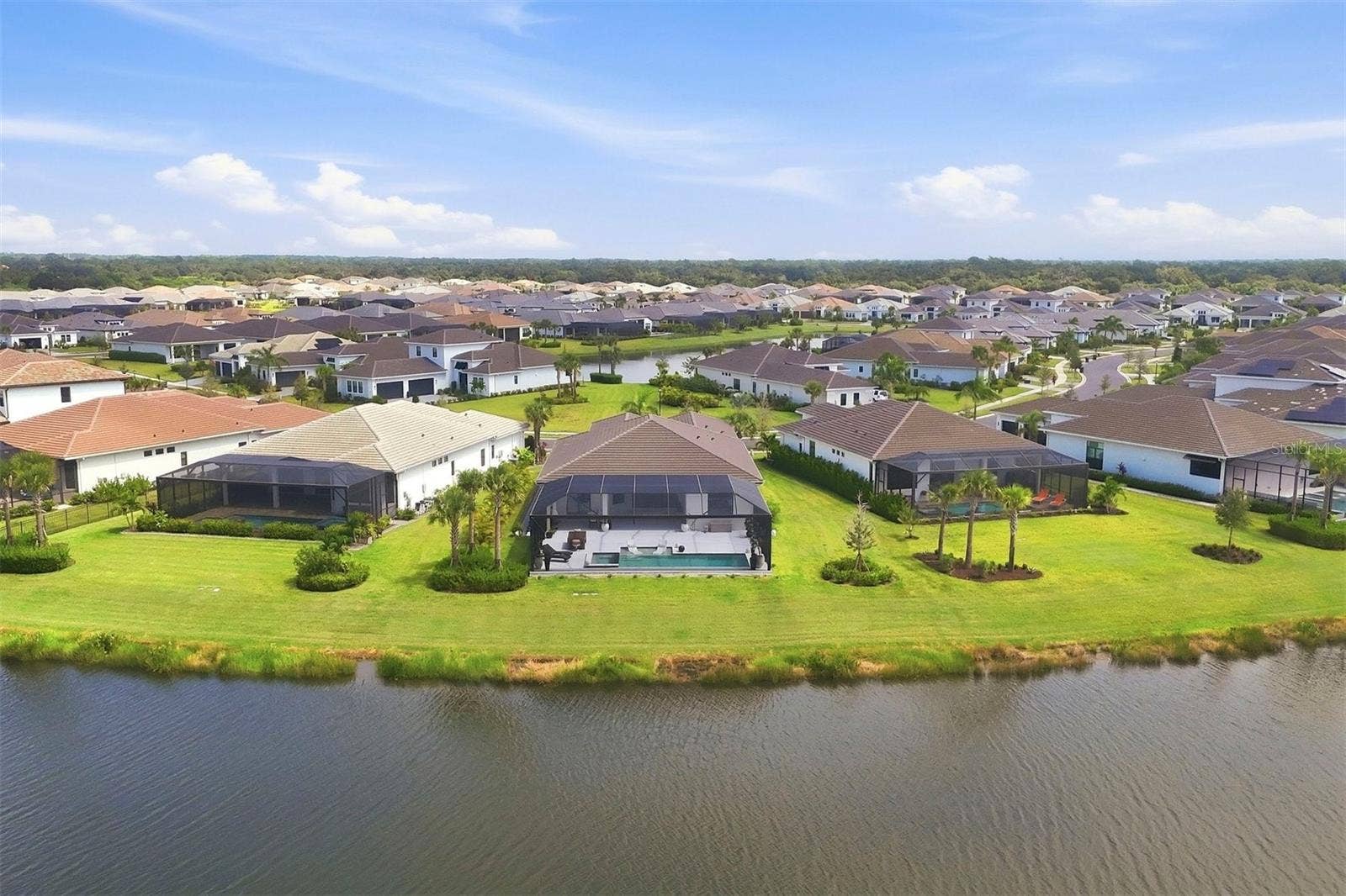 4683 CEDRON COURT, Sarasota, FL 34240 4683 CEDRON COURT, Sarasota, FL 34240