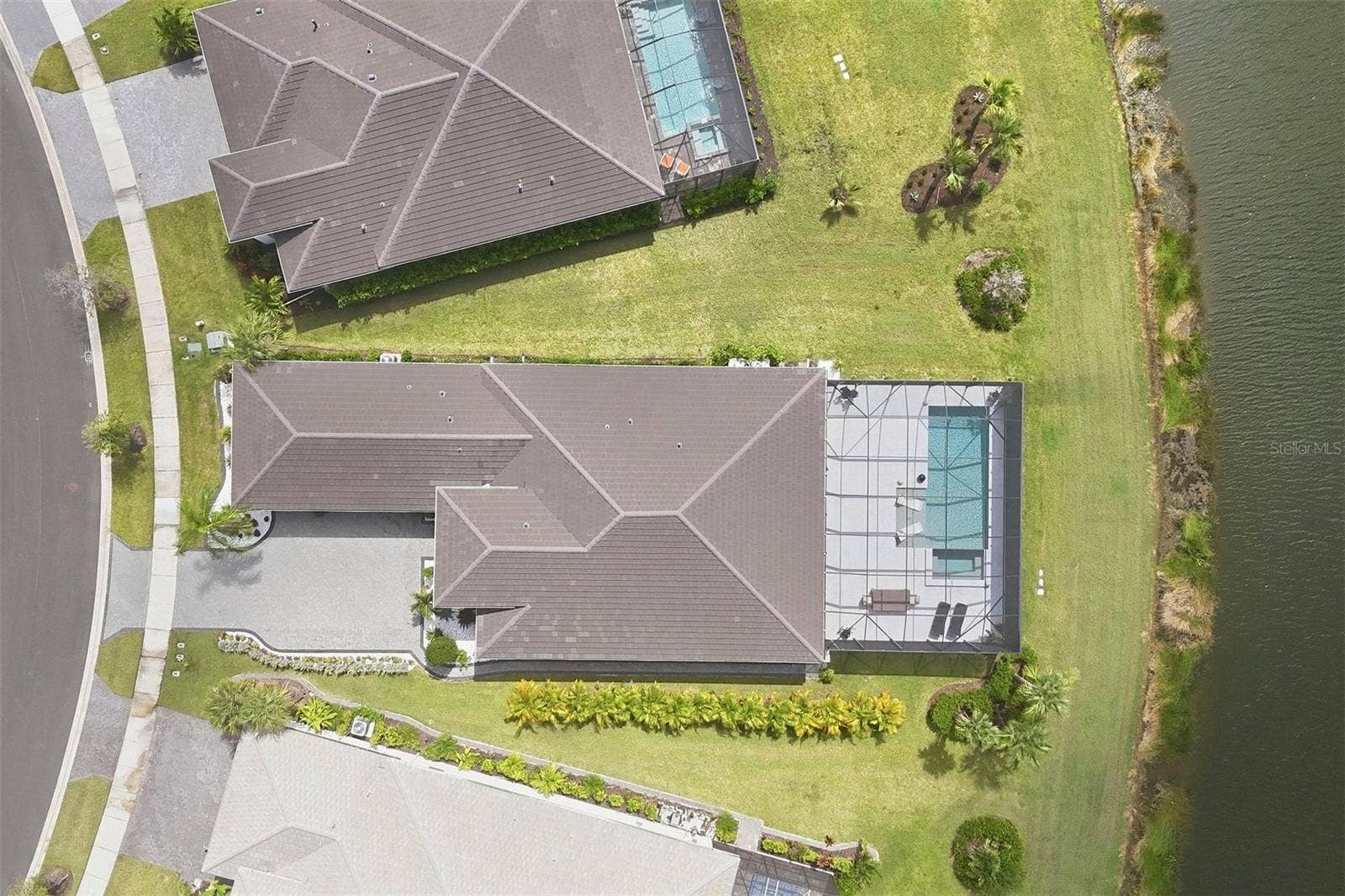4683 CEDRON COURT, Sarasota, FL 34240 4683 CEDRON COURT, Sarasota, FL 34240