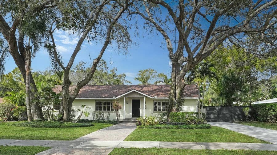 Property photo for 1763 SOUTH DRIVE, Sarasota, FL