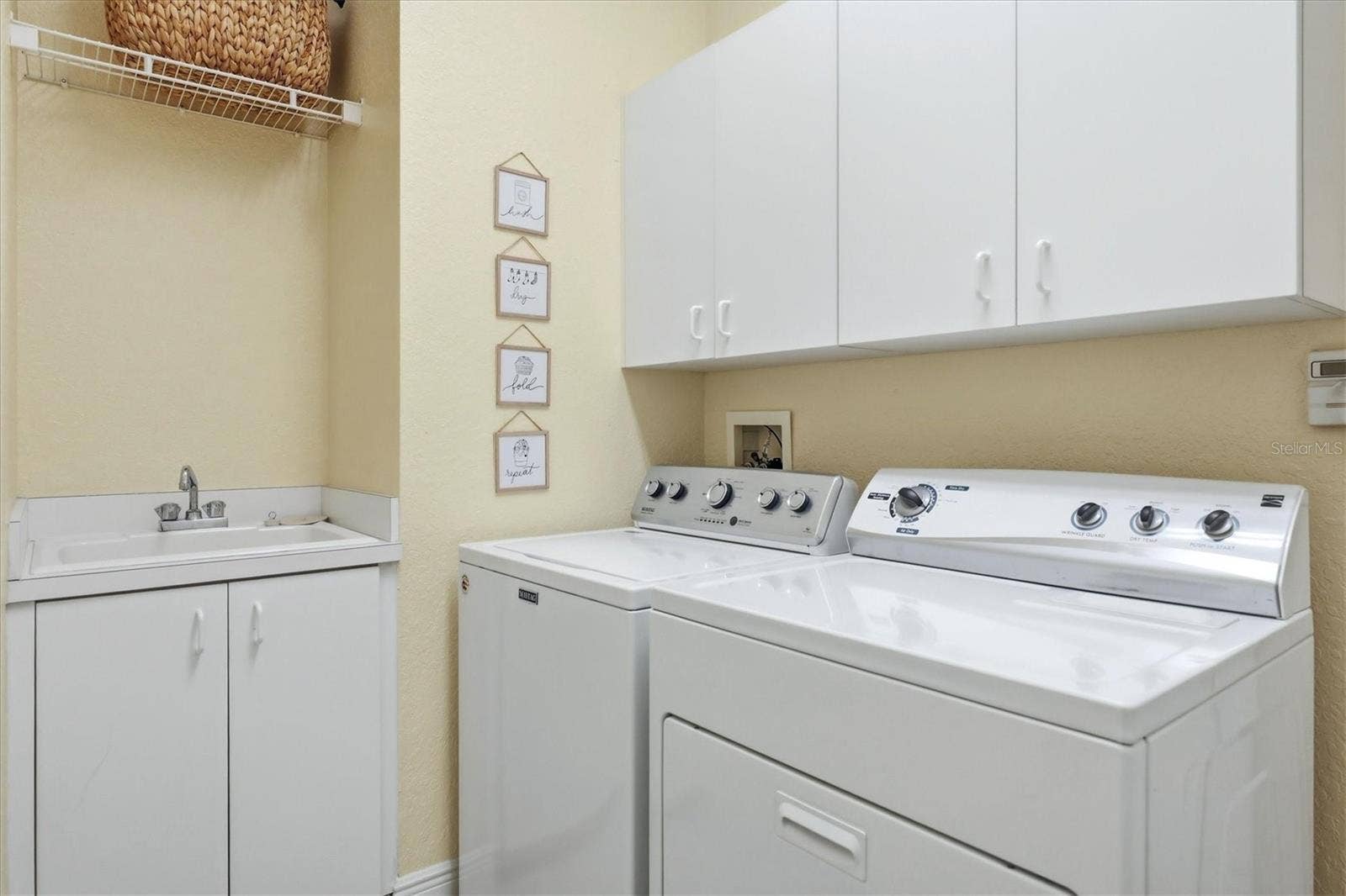 7319 WINDEMERE LANE, University Park, FL 34201