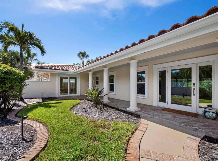 Property photo for 5012 HIGEL AVENUE, Sarasota, FL