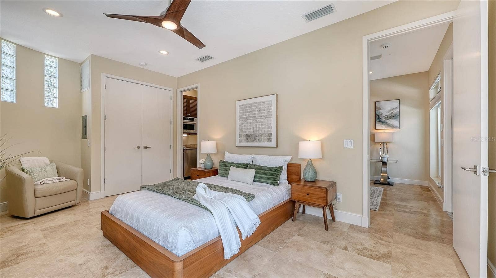 3718 SANDSPUR LANE, Nokomis, FL 34275 Casita bedroom